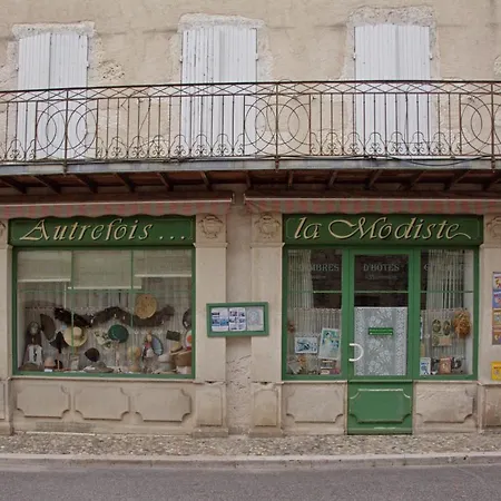 Autrefois La Modiste *