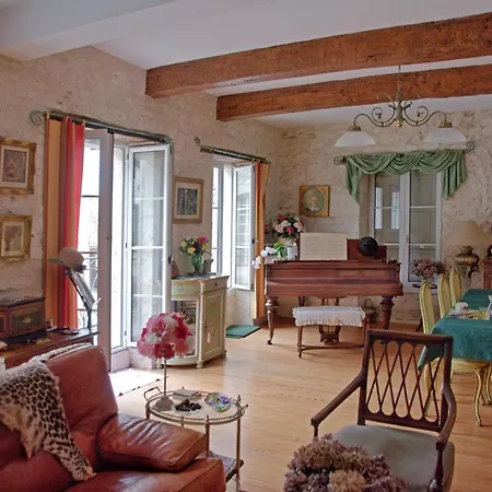 Bed & Breakfast Autrefois La Modiste Saint-Clar