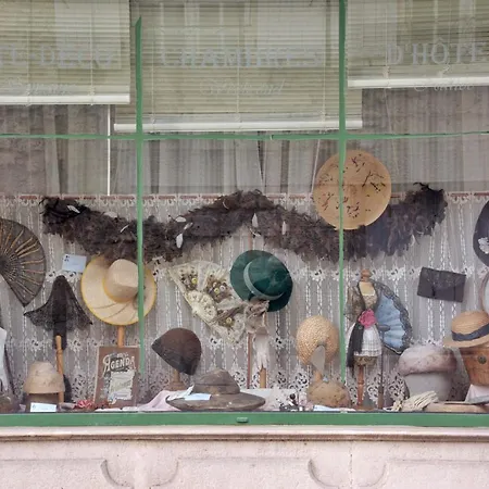 Autrefois La Modiste Saint-Clar