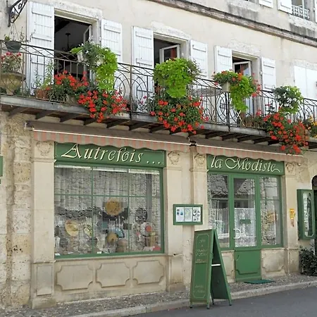 Bed & Breakfast Autrefois La Modiste Saint-Clar